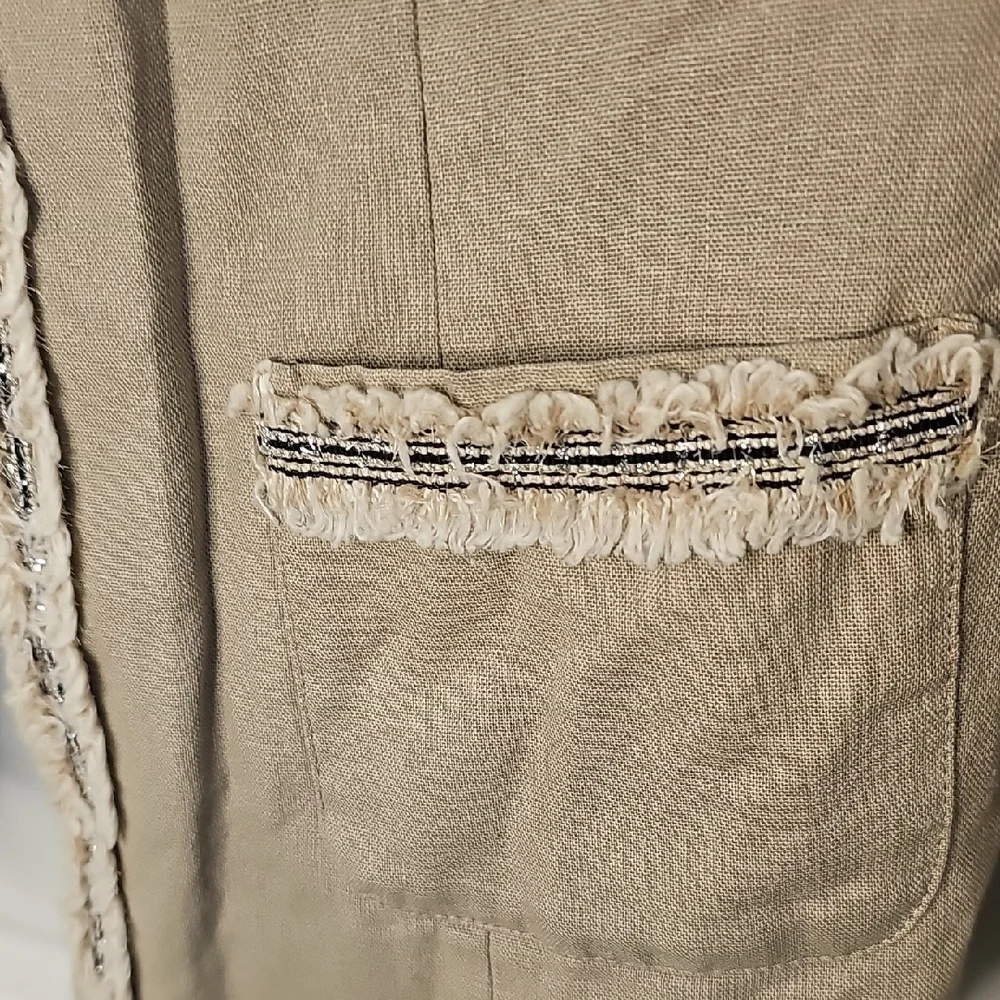 VENUS Women's Beige Blazer with‎ Cream Accents